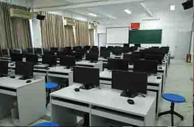 汕頭市翠英中學計算機室改造工程 教育信息化背景下的管理咨詢與解決方案實踐